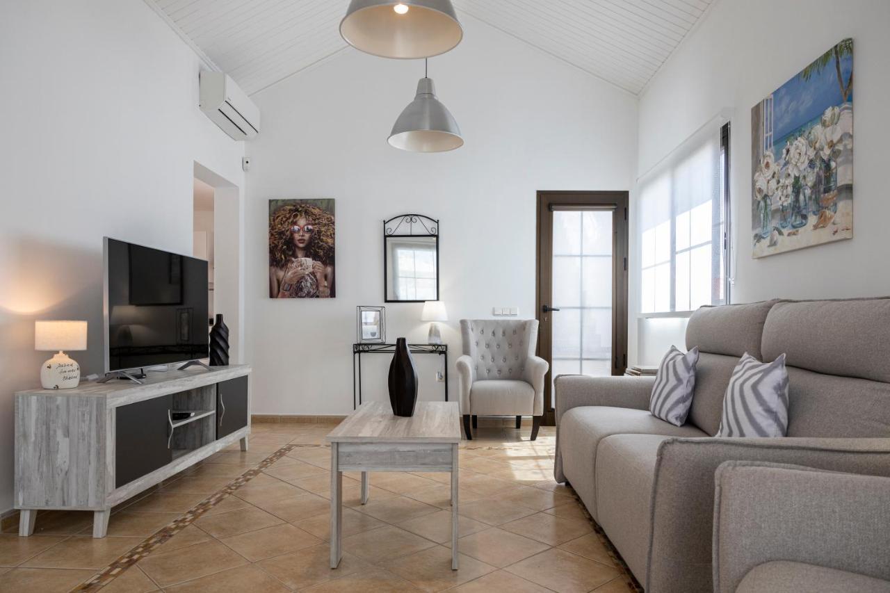 La Guirra Ideal For Family Holidays, Near Beach And Golf- Casa James מראה חיצוני תמונה